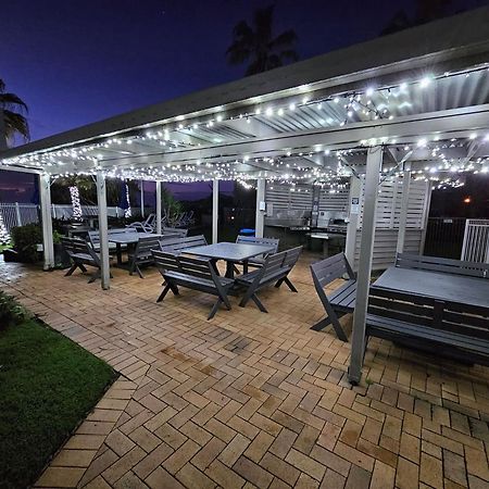 19Th Avenue On The Beach Gold Coast Esterno foto