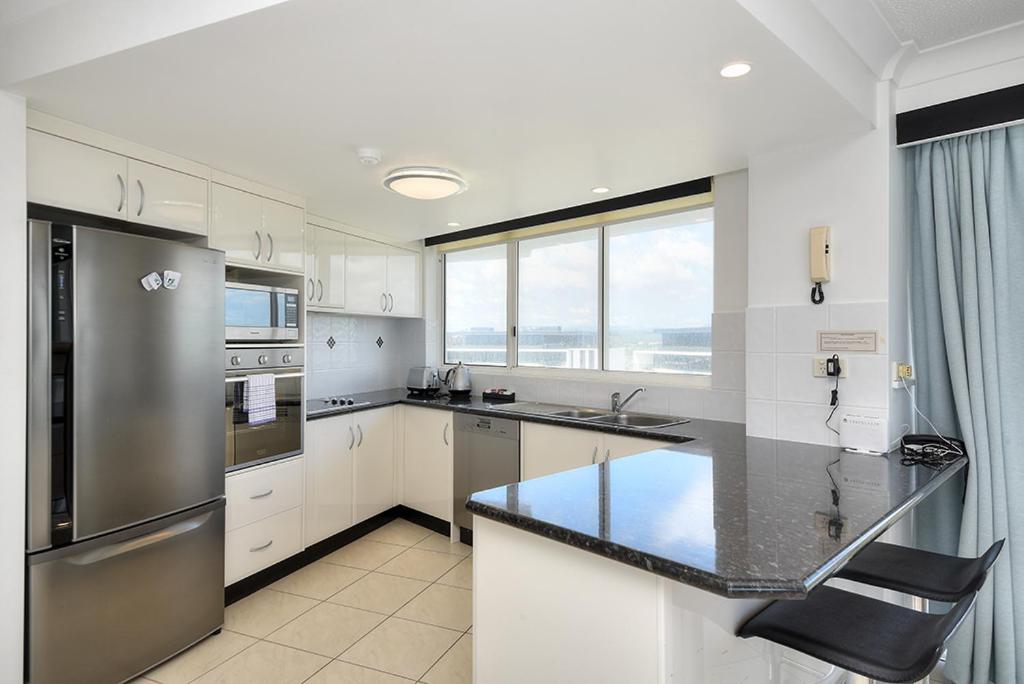19Th Avenue On The Beach Gold Coast Esterno foto