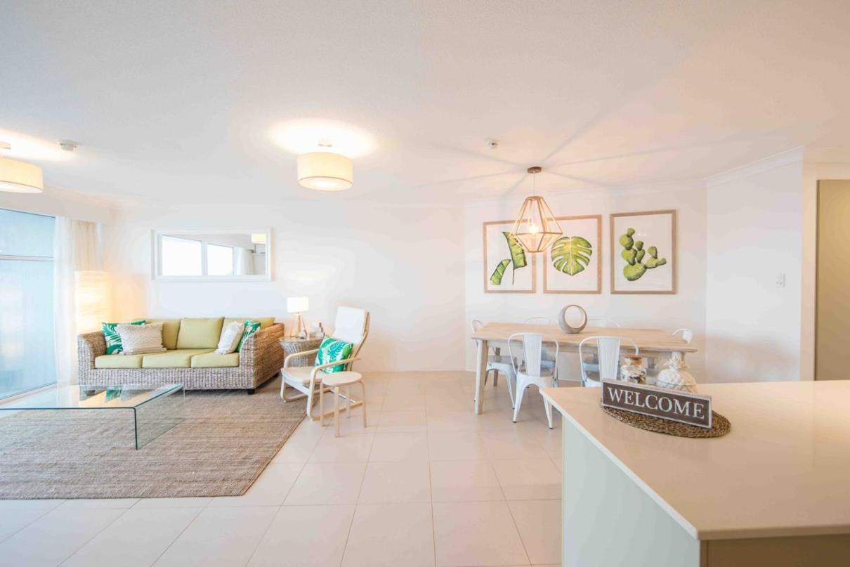 19Th Avenue On The Beach Gold Coast Esterno foto