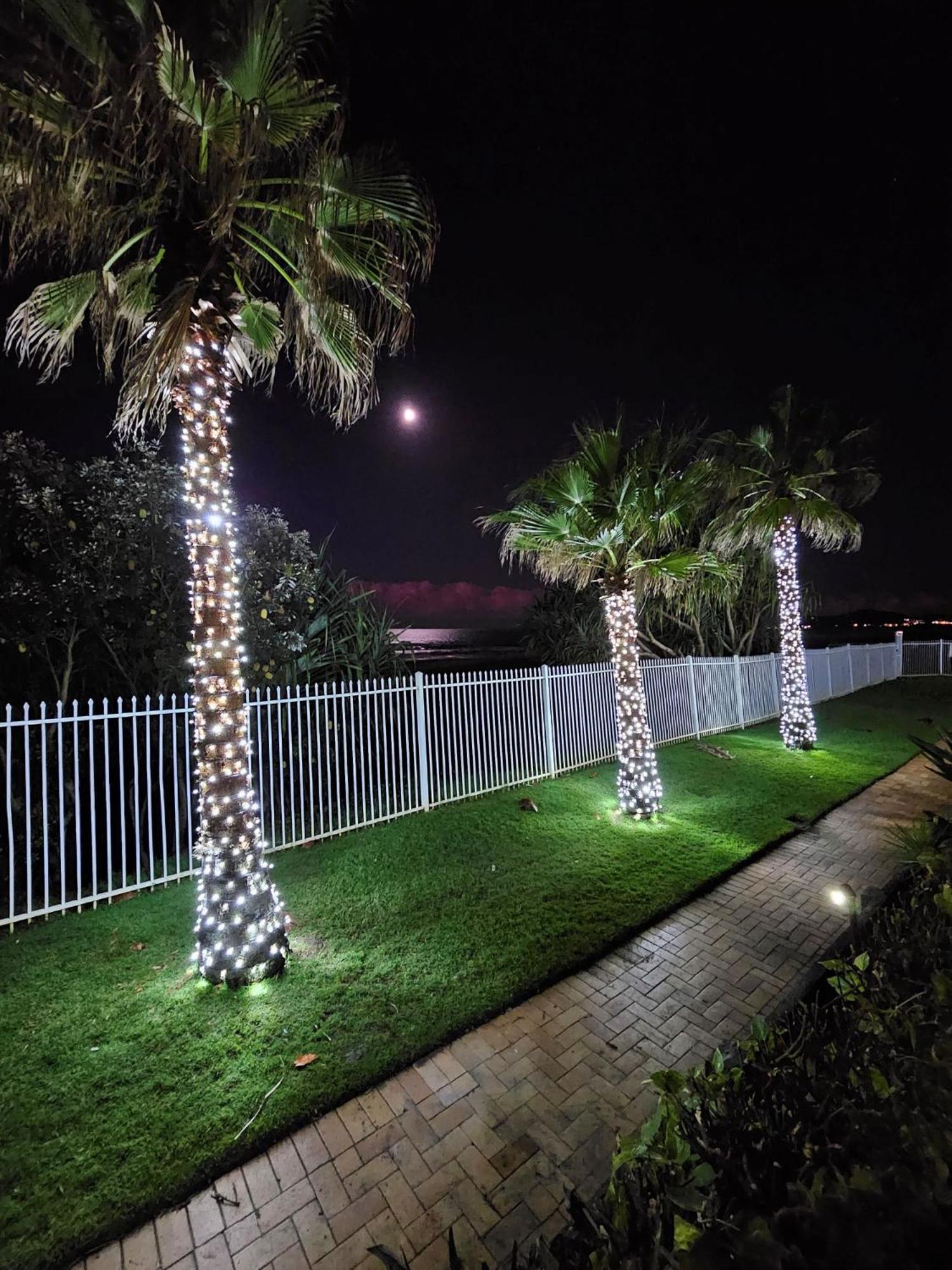 19Th Avenue On The Beach Gold Coast Esterno foto