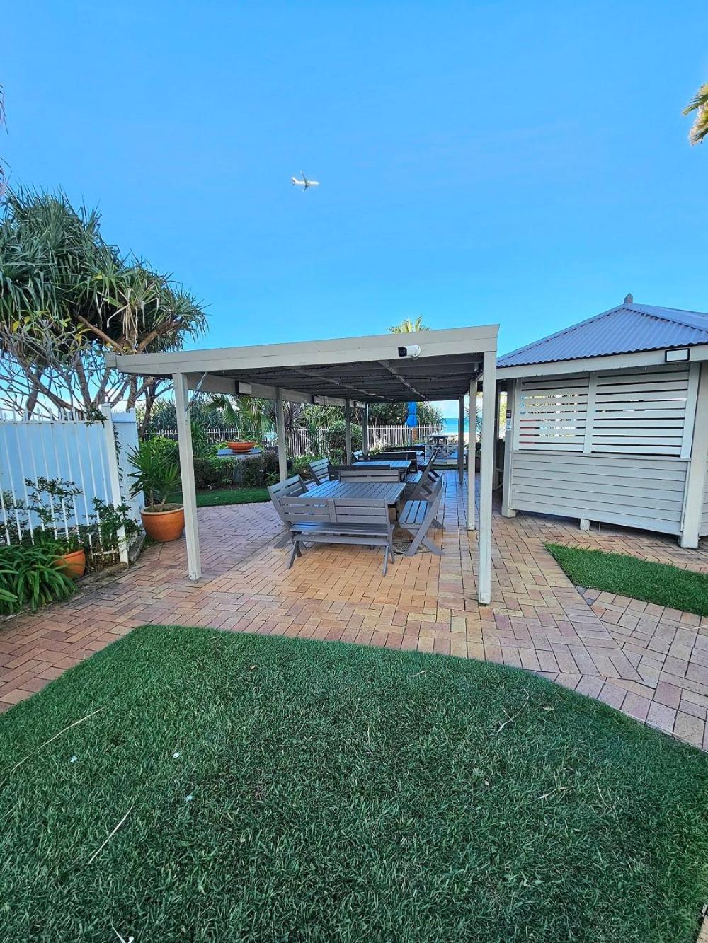 19Th Avenue On The Beach Gold Coast Esterno foto