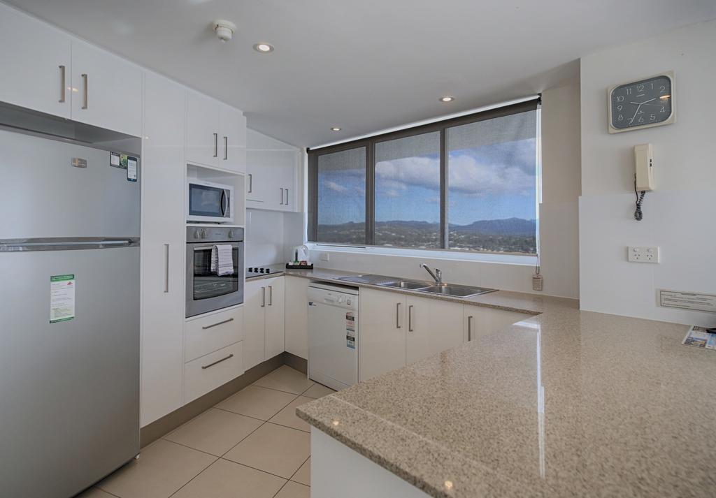 19Th Avenue On The Beach Gold Coast Esterno foto