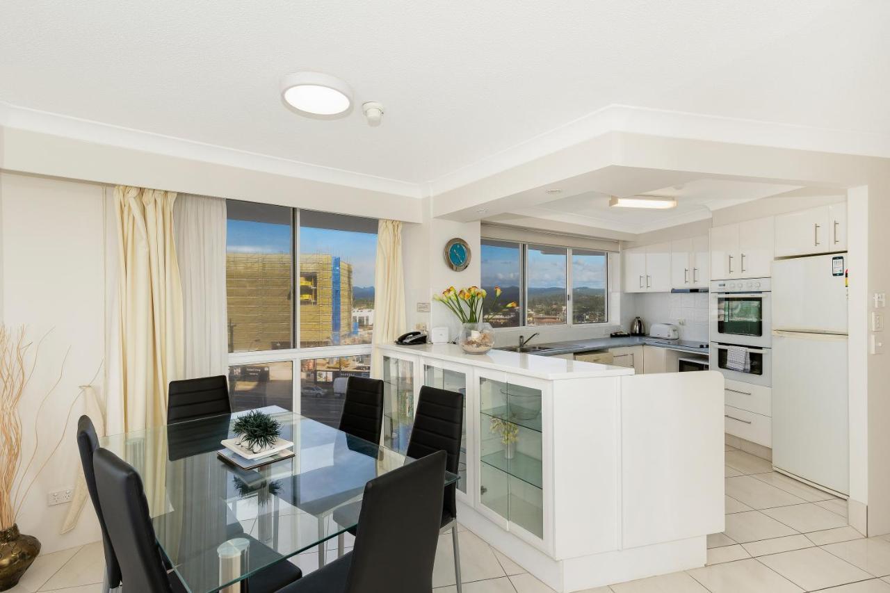 19Th Avenue On The Beach Gold Coast Esterno foto